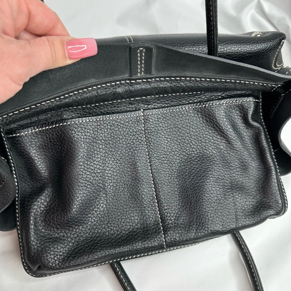 TOD'S BLACK LEATHER ICONIC PRINCESS DIANA SHOULDER BAG LIKE NEW ~EUC - Picture 13 of 17